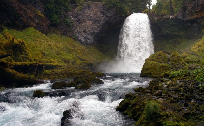 Bend OR waterfall, cost of living in Bend Oregon (3)