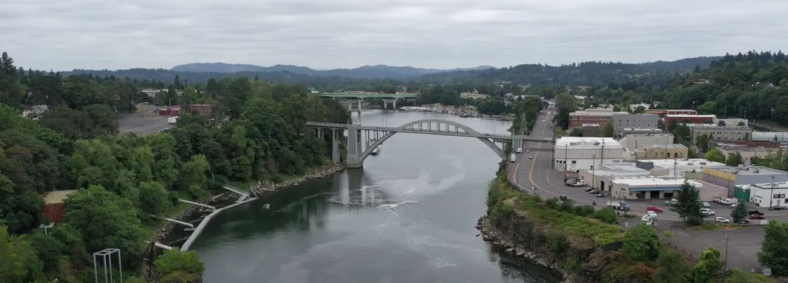 Oregon city Arch Bridge, best suburbs in Portland Oregon