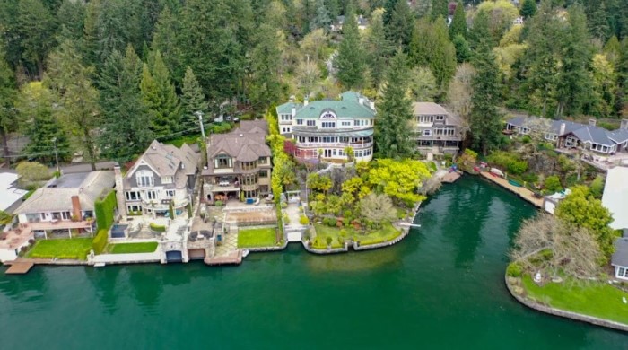 homes on lake oswego, 12 Reasons to move to Lake Oswego Oregon, Living in Portland Oregon real estate