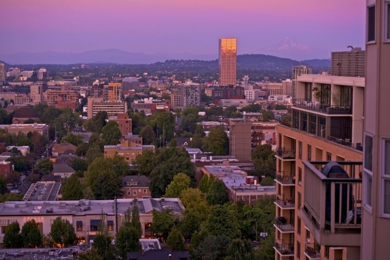 pink sunset over Portland Oregon, 10 things you need to know about Condos in Portland