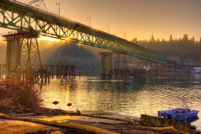 sunset at the Sellwood Moreland Oregon bridge, Living in Sellwood Moreland Oregon